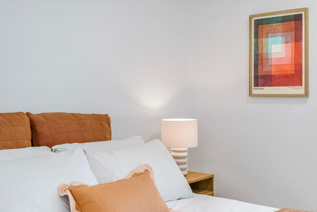 Apartment 'azure Alcove' A Stylish Haven In Burleigh's Embrace Gold Coast