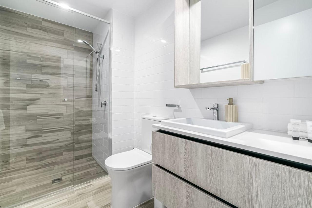 'azure Alcove' A Stylish Haven In Burleigh's Embrace Apartment