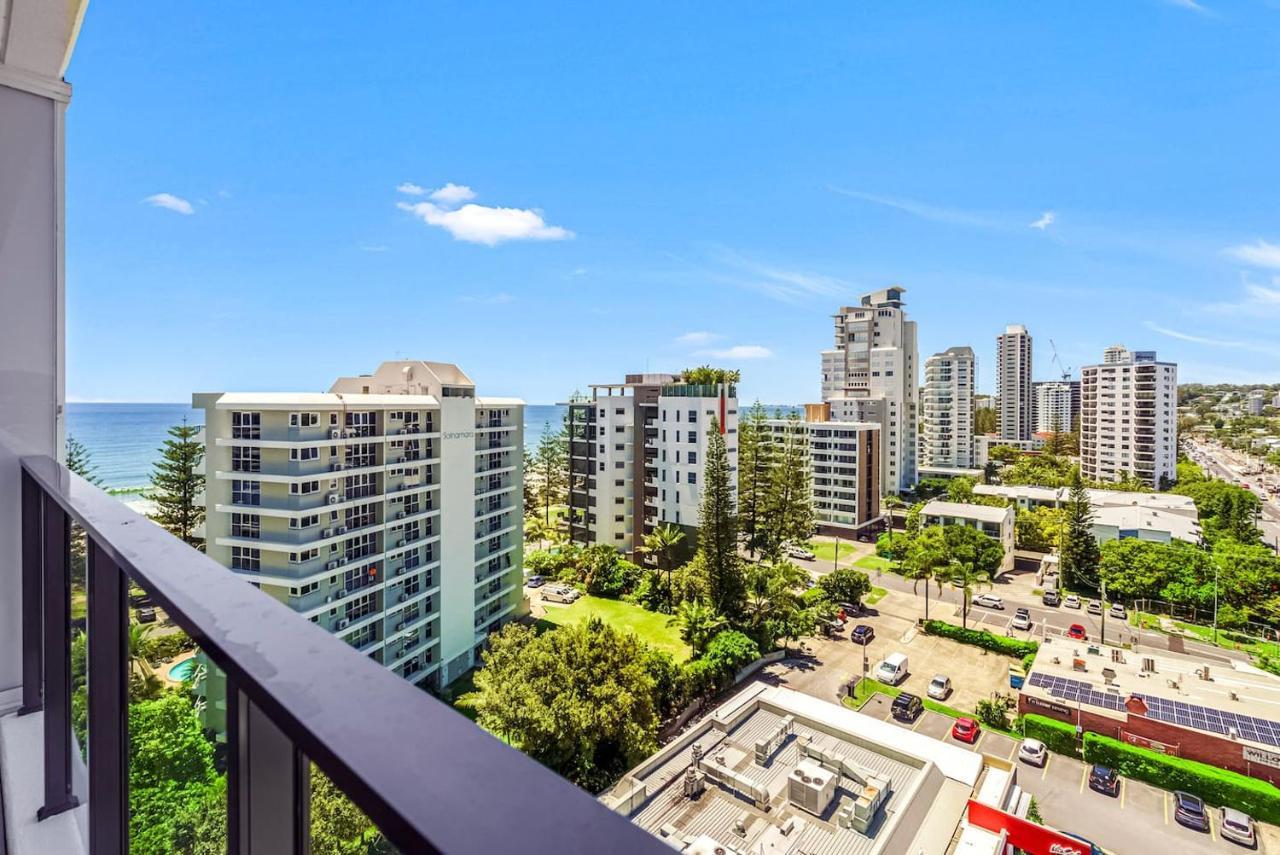 'azure Alcove' A Stylish Haven In Burleigh's Embrace *